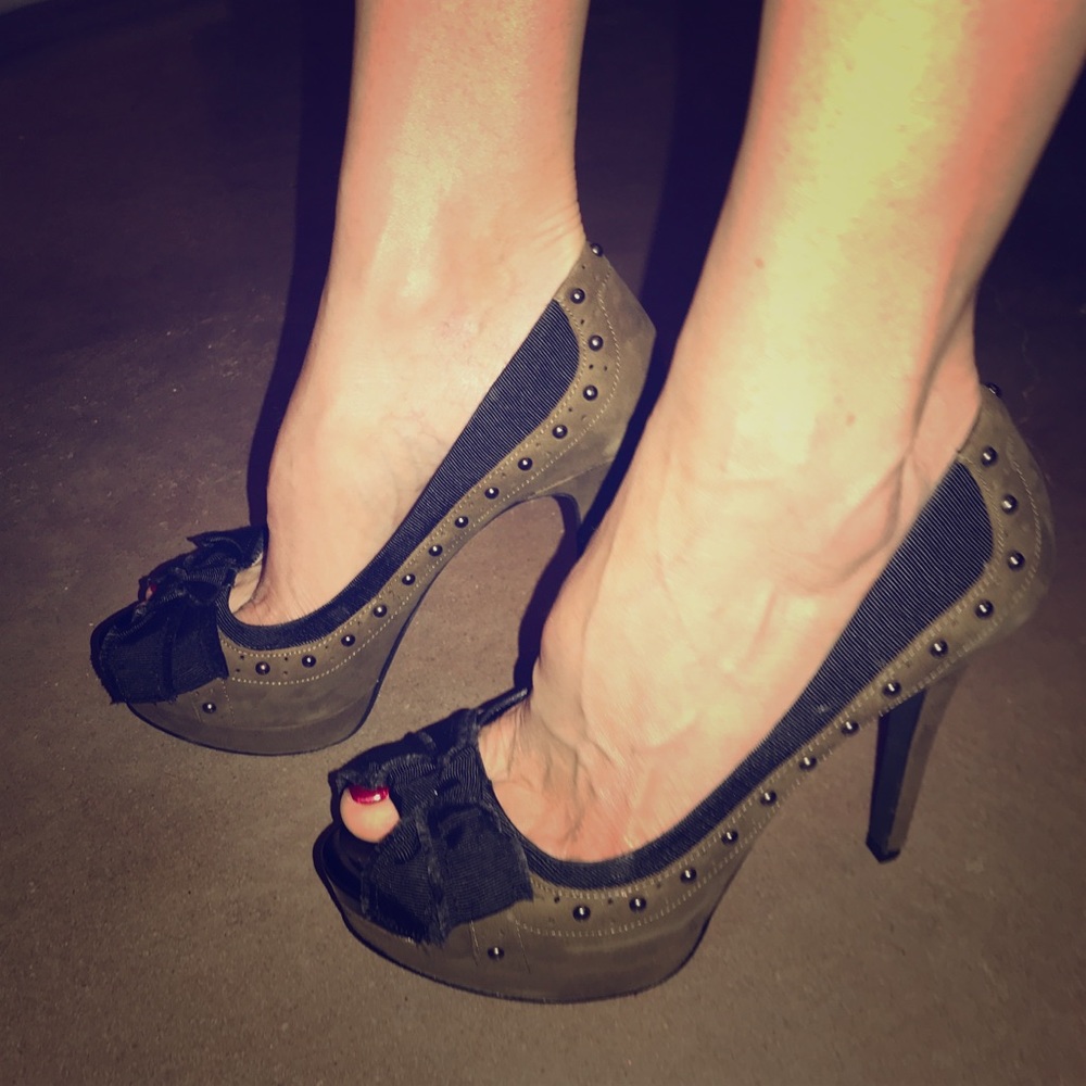 Jessica Simpson Studded Pumps